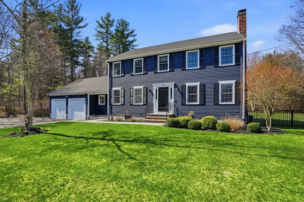 $899,000 | 23 Olde Farm Road, Easton, MA 02375