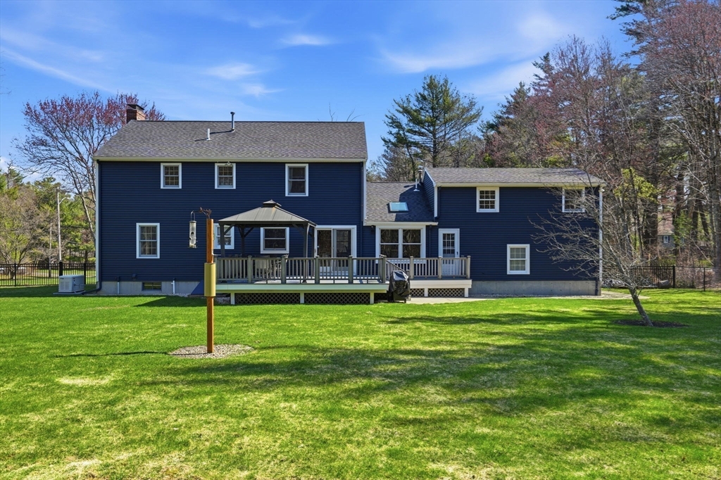 23 Olde Farm Road Easton, MA 02375 - Photo 32 of 37