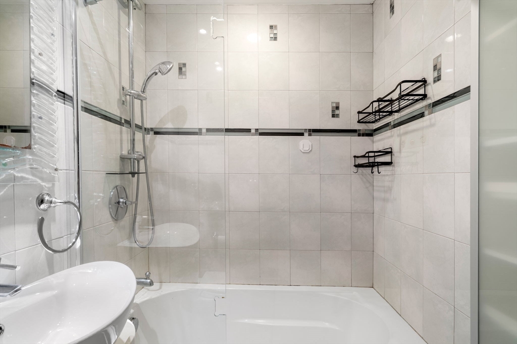 6 Juniper Street, Unit 16 Brookline, MA 02445 - Photo 10 of 17