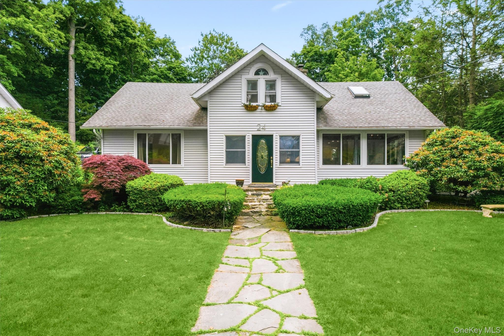 24 Tamarack Road Mahopac, NY 10541 - Photo 4 of 42