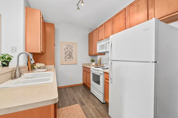 $224,900 | 3053 West Drexel Avenue, Unit 111, Franklin, WI 53132