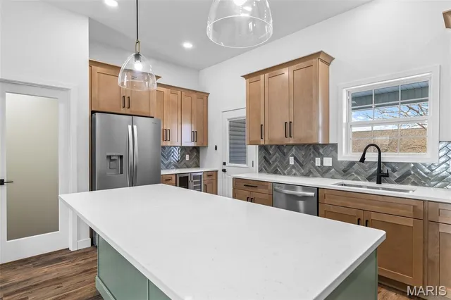 $499,000 | 323 Wellington Place, Farmington, MO 63640