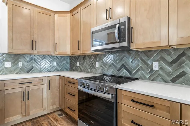 $499,000 | 323 Wellington Place, Farmington, MO 63640