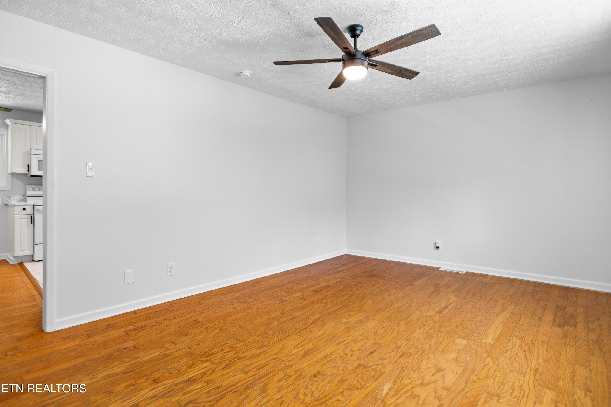 2715 Luther Road Maryville, TN 37804 - Photo 10 of 57 Gallery Image 10