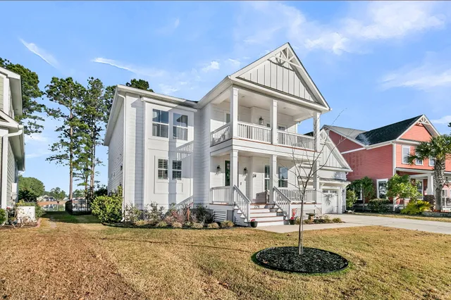$675,000 | 274 Calm Water Way, Summerville, SC 29486