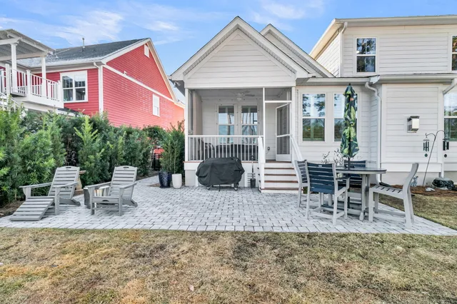 $675,000 | 274 Calm Water Way, Summerville, SC 29486