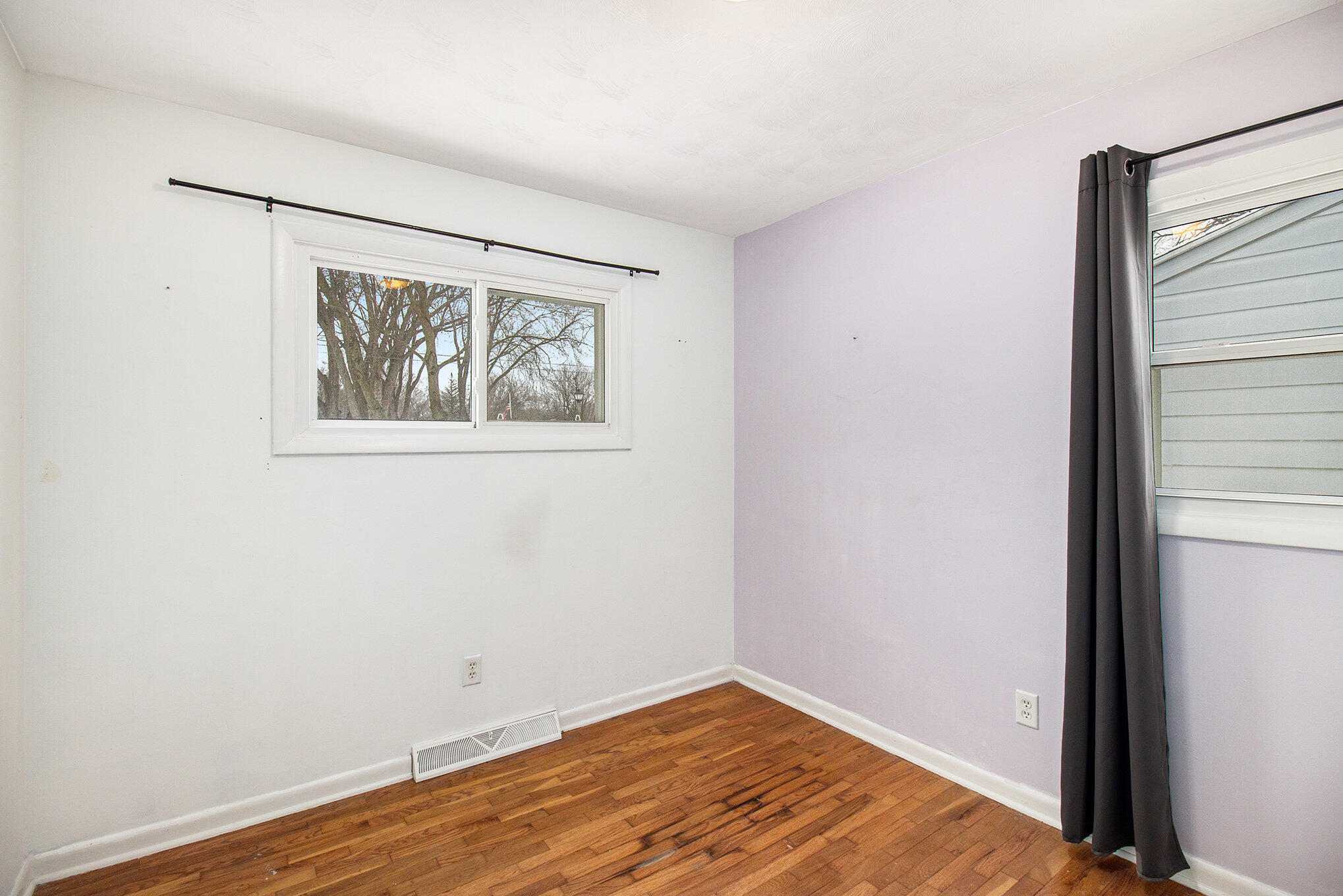 3124 Lawdor Road Lansing, MI 48911 - Photo 13 of 28 015_img_3699_715