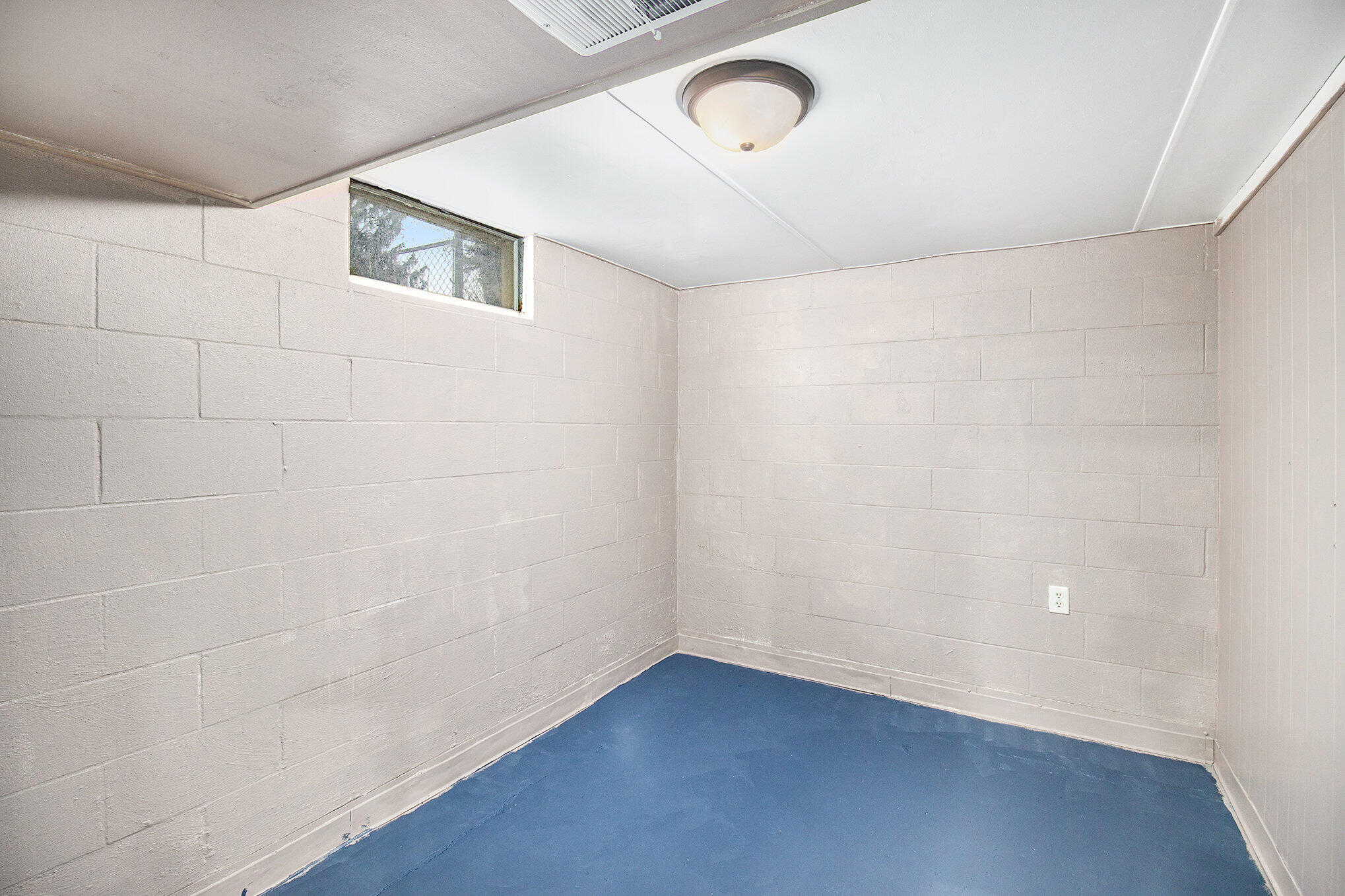 3124 Lawdor Road Lansing, MI 48911 - Photo 20 of 28 020_img_3723_517
