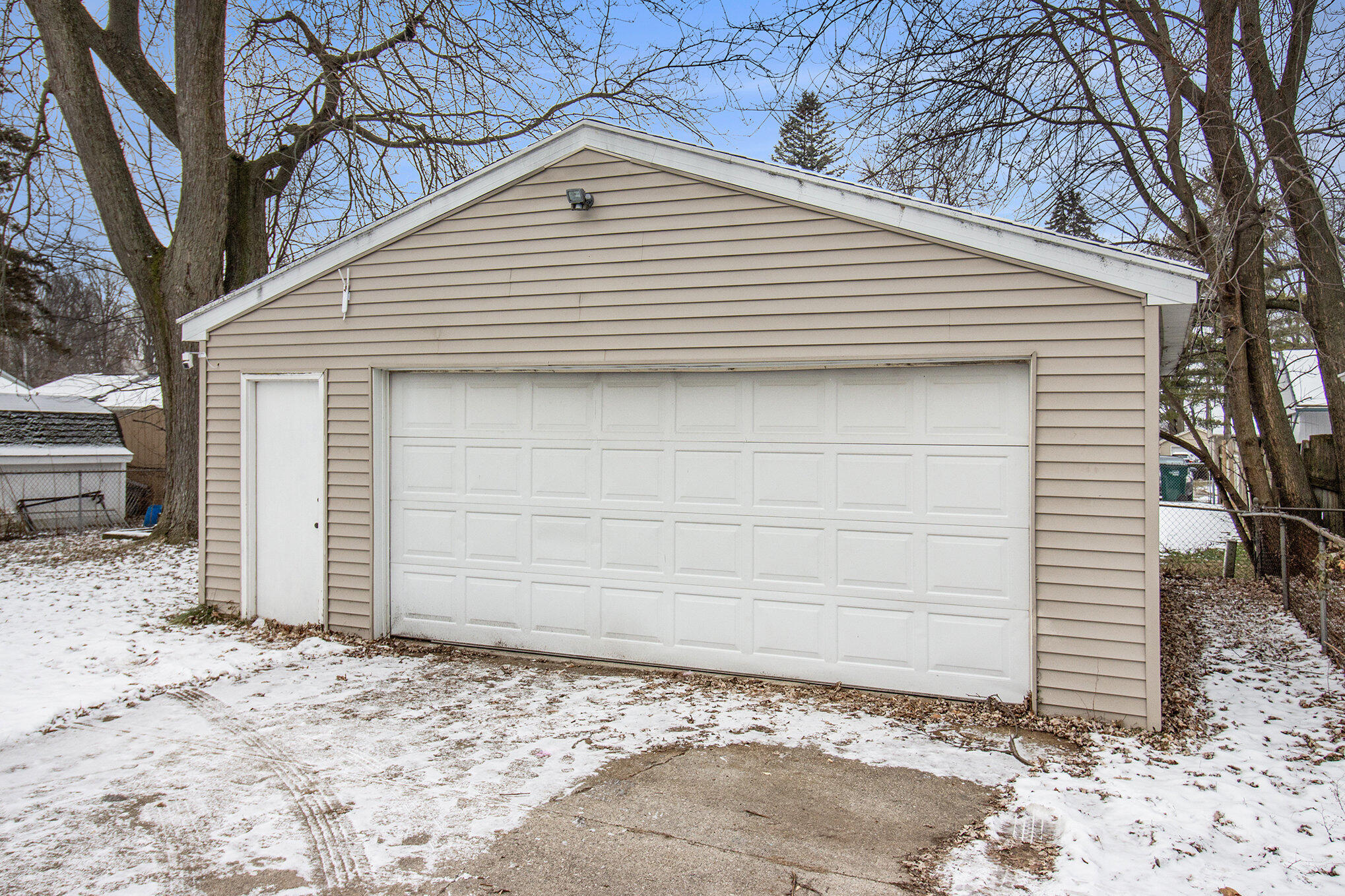3124 Lawdor Road Lansing, MI 48911 - Photo 24 of 28 025_img_3684_766