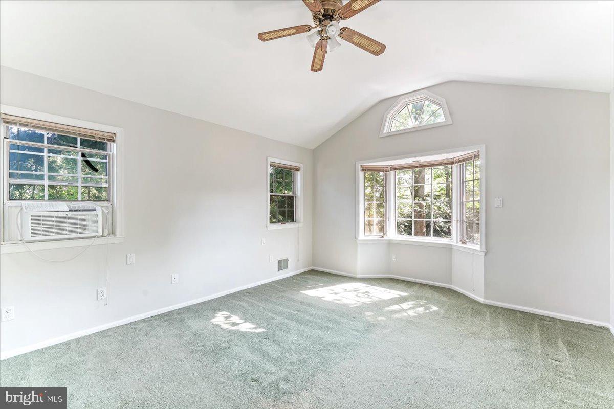 207 Cowbell Road Willow Grove, PA 19090 - Photo 20 of 45 Gallery Image 20