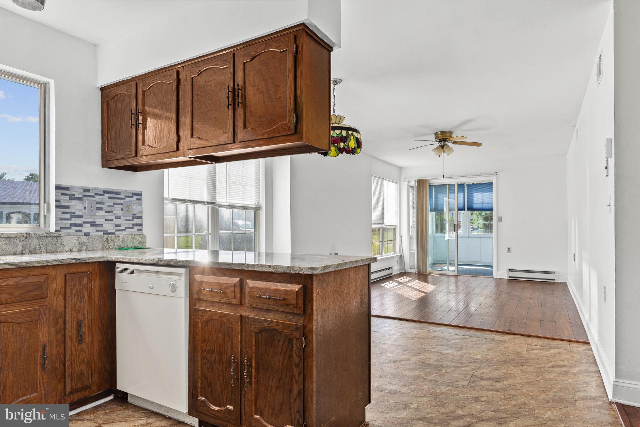 37 Windsor Road Southampton, NJ 08088 - Photo 9 of 23 Gallery Image 9
