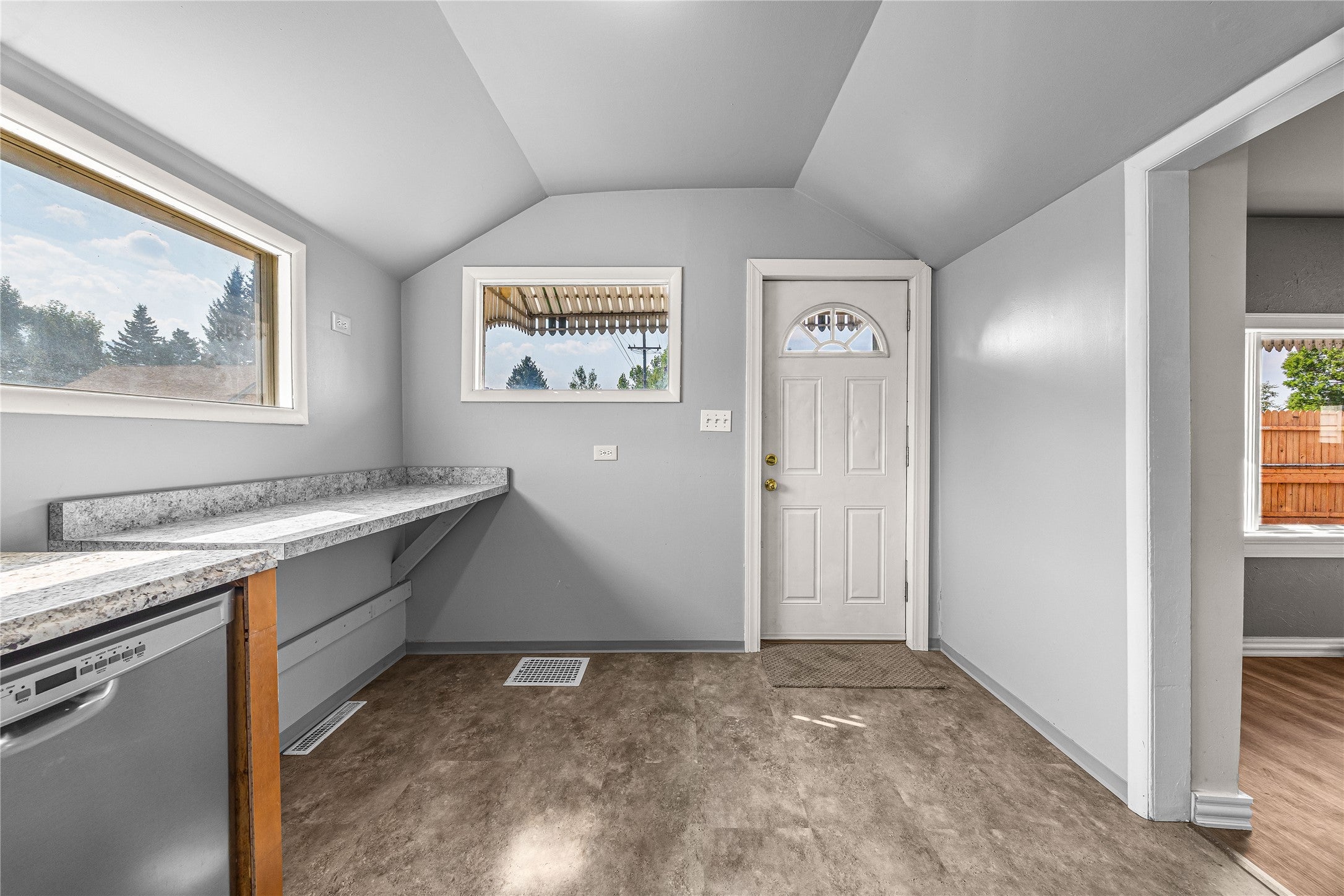 1764 Adams Avenue Butte, MT 59701 - Photo 4 of 48 Gallery Image 4