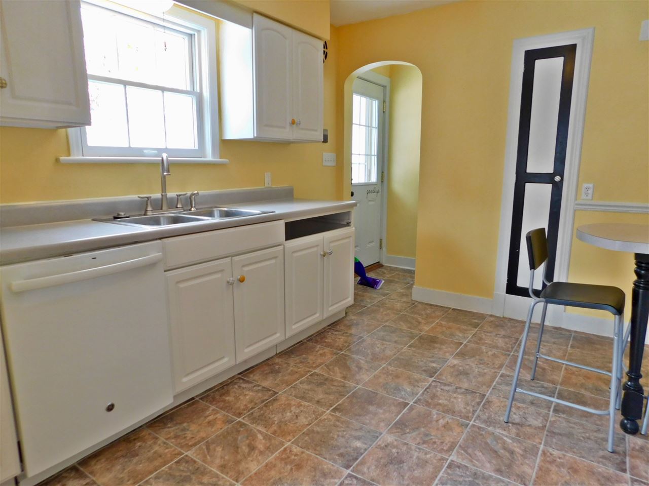 217 East High Point Road Peoria, IL 61614 - Photo 11 of 30 Gallery Image 11