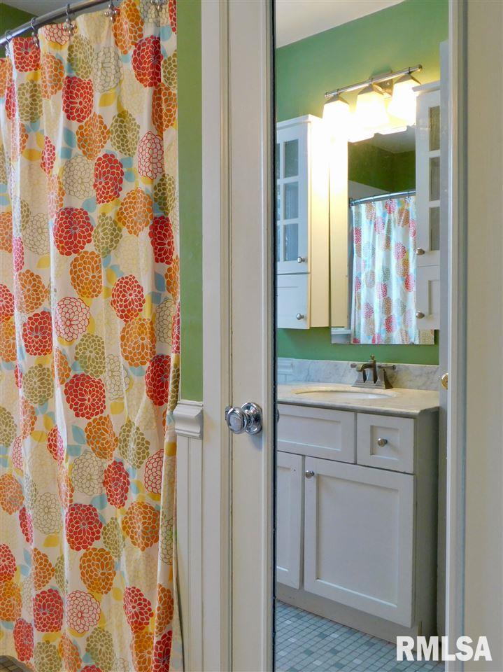 217 East High Point Road Peoria, IL 61614 - Photo 18 of 30 Gallery Image 18