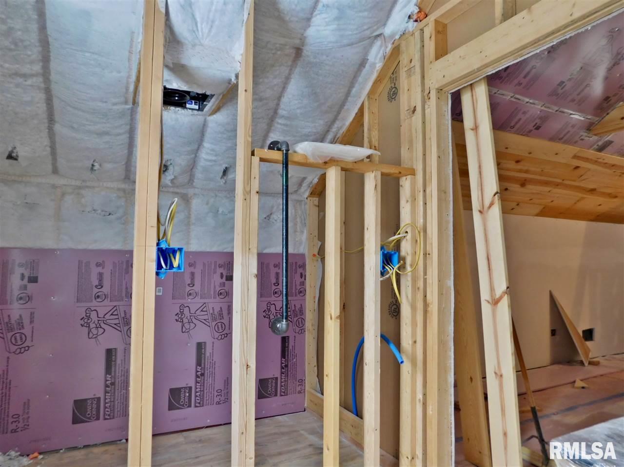 217 East High Point Road Peoria, IL 61614 - Photo 25 of 30 Gallery Image 25