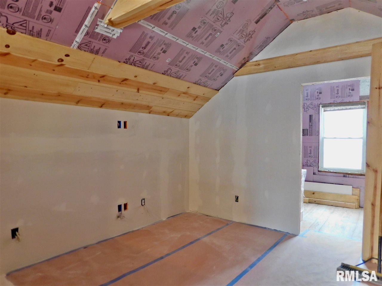 217 East High Point Road Peoria, IL 61614 - Photo 26 of 30 Gallery Image 26