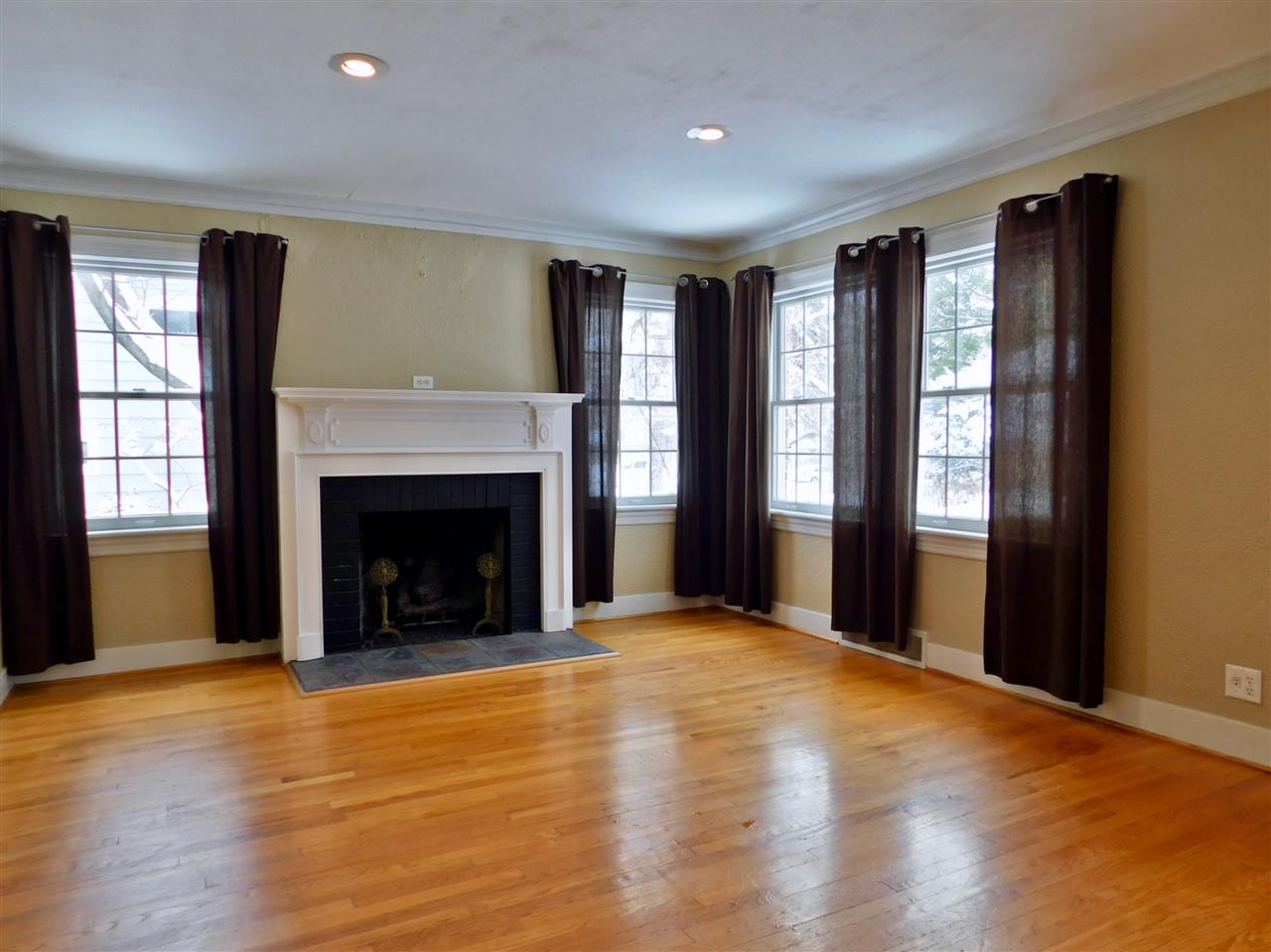 217 East High Point Road Peoria, IL 61614 - Photo 9 of 30 Gallery Image 9