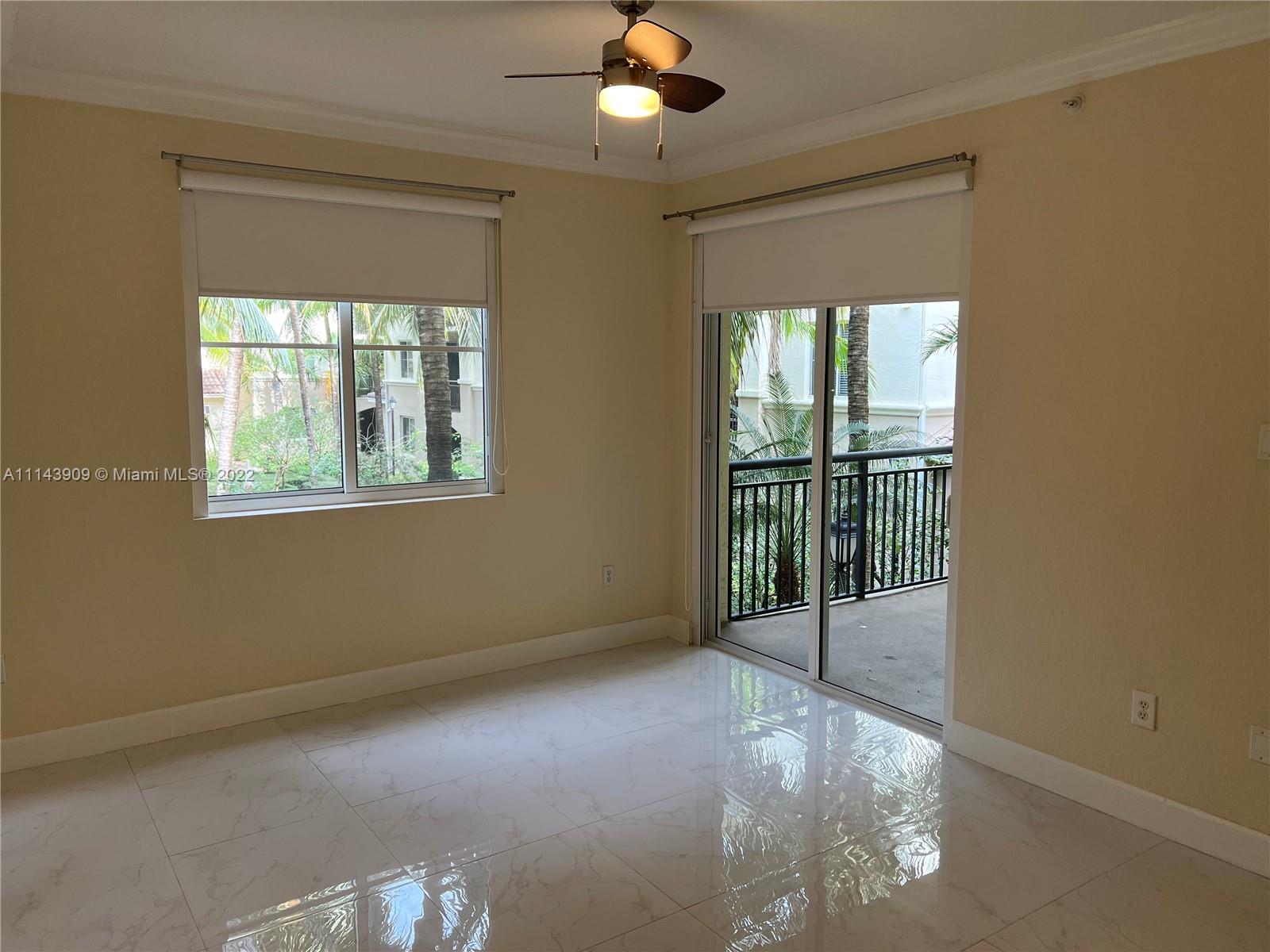 Renaissance Commons Boynton Beach, FL 33426 - Photo 8 of 10 a view of a livingroom with a balcony