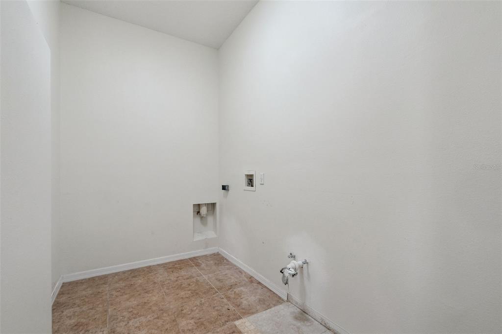 2541 Teton Stone Run Orlando, FL 32828 - Photo 47 of 82 a view of room