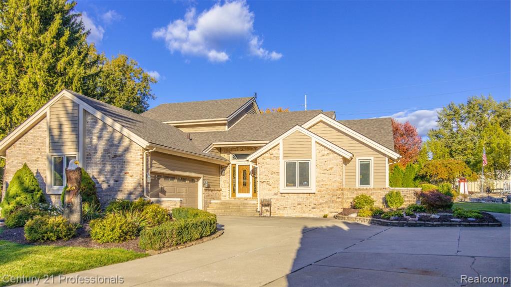 1008 Hidden Lane Rochester Hills, MI 48309 - Photo 1 of 99