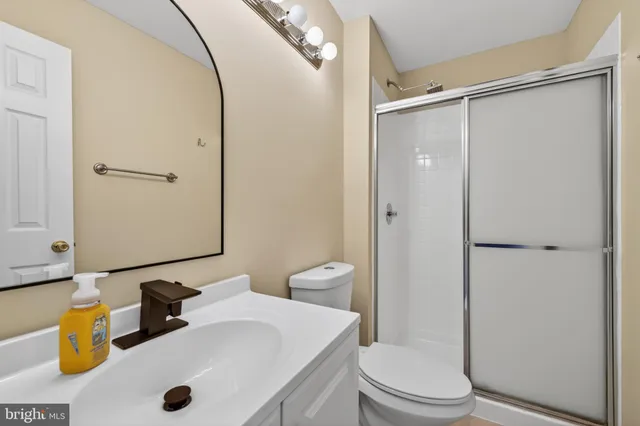 $349,500 | 1111 Huntmaster Terrace Northeast, Unit 301, Leesburg, VA 20176