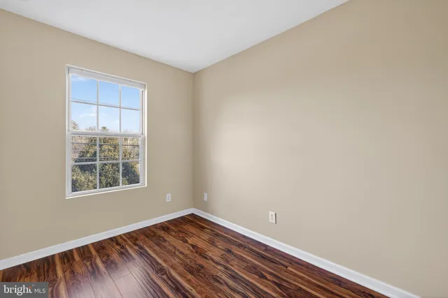 $349,500 | 1111 Huntmaster Terrace Northeast, Unit 301, Leesburg, VA 20176