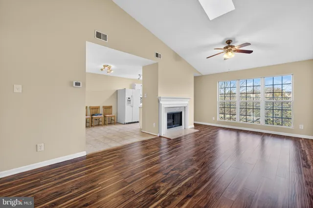 $349,500 | 1111 Huntmaster Terrace Northeast, Unit 301, Leesburg, VA 20176