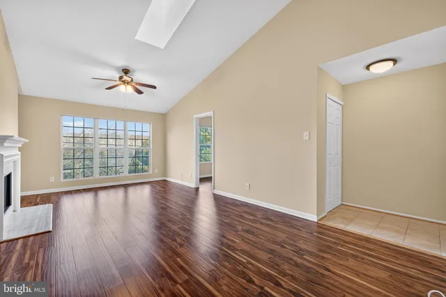 $349,500 | 1111 Huntmaster Terrace Northeast, Unit 301, Leesburg, VA 20176