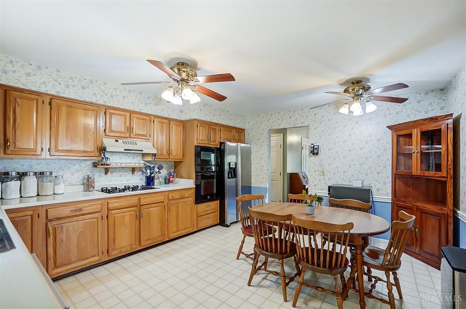 7020 Sheed Road Cincinnati, OH 45247 - Photo 10 of 30