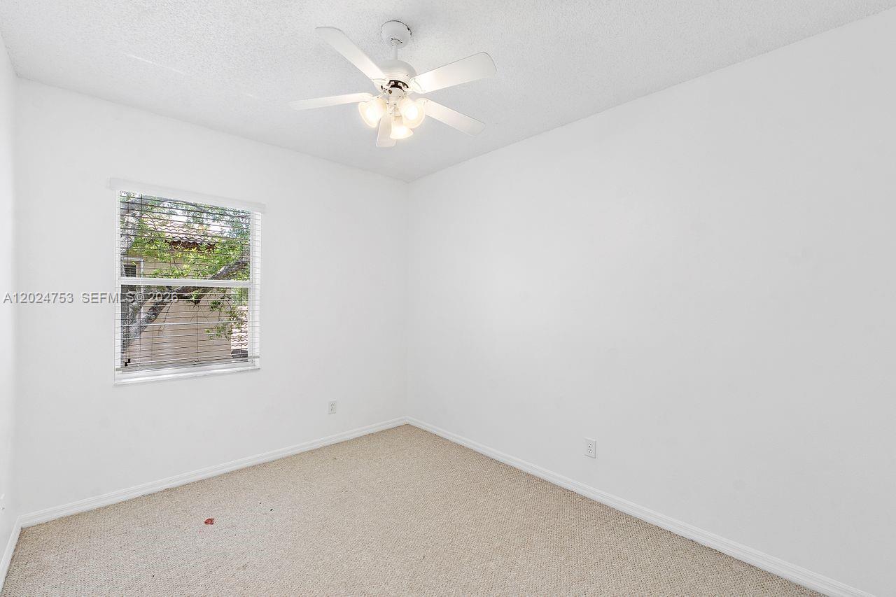 16035 Emerald Cove Road Weston, FL 33331 - Photo 12 of 36