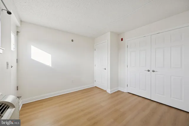 $215,000 | 200 Lombard Street, Unit 820, Philadelphia, PA 19147