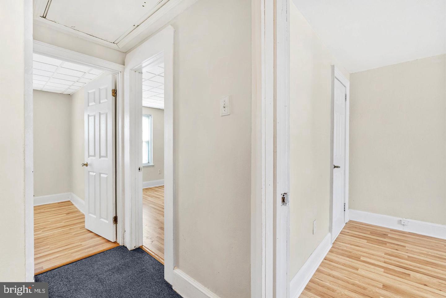 2788 North Constitution Road Camden, NJ 08104 - Photo 9 of 20 Bright and airy hallway entrance.