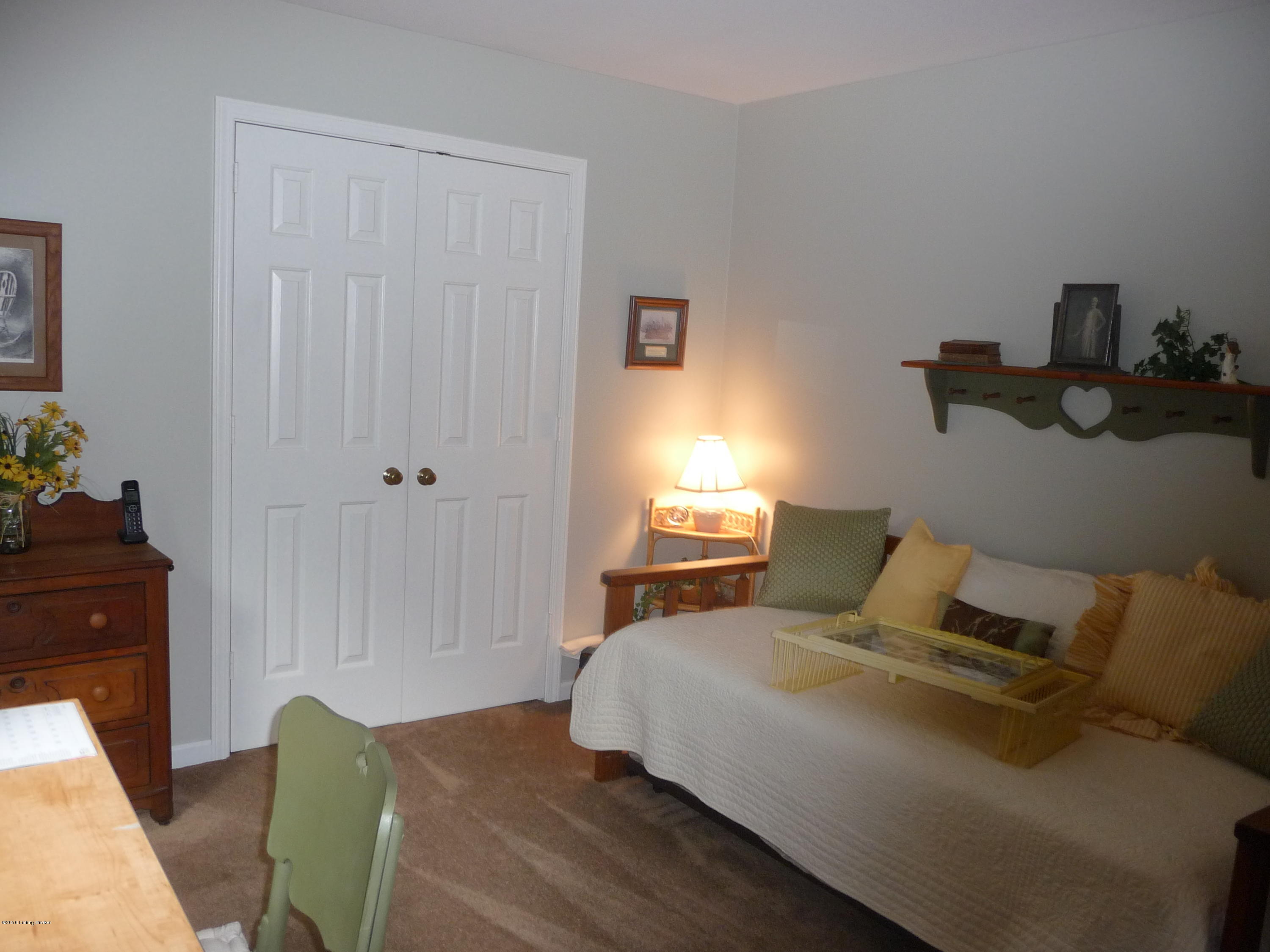 900 Ramsgate Court Louisville, KY 40299 - Photo 21 of 29 P1010490