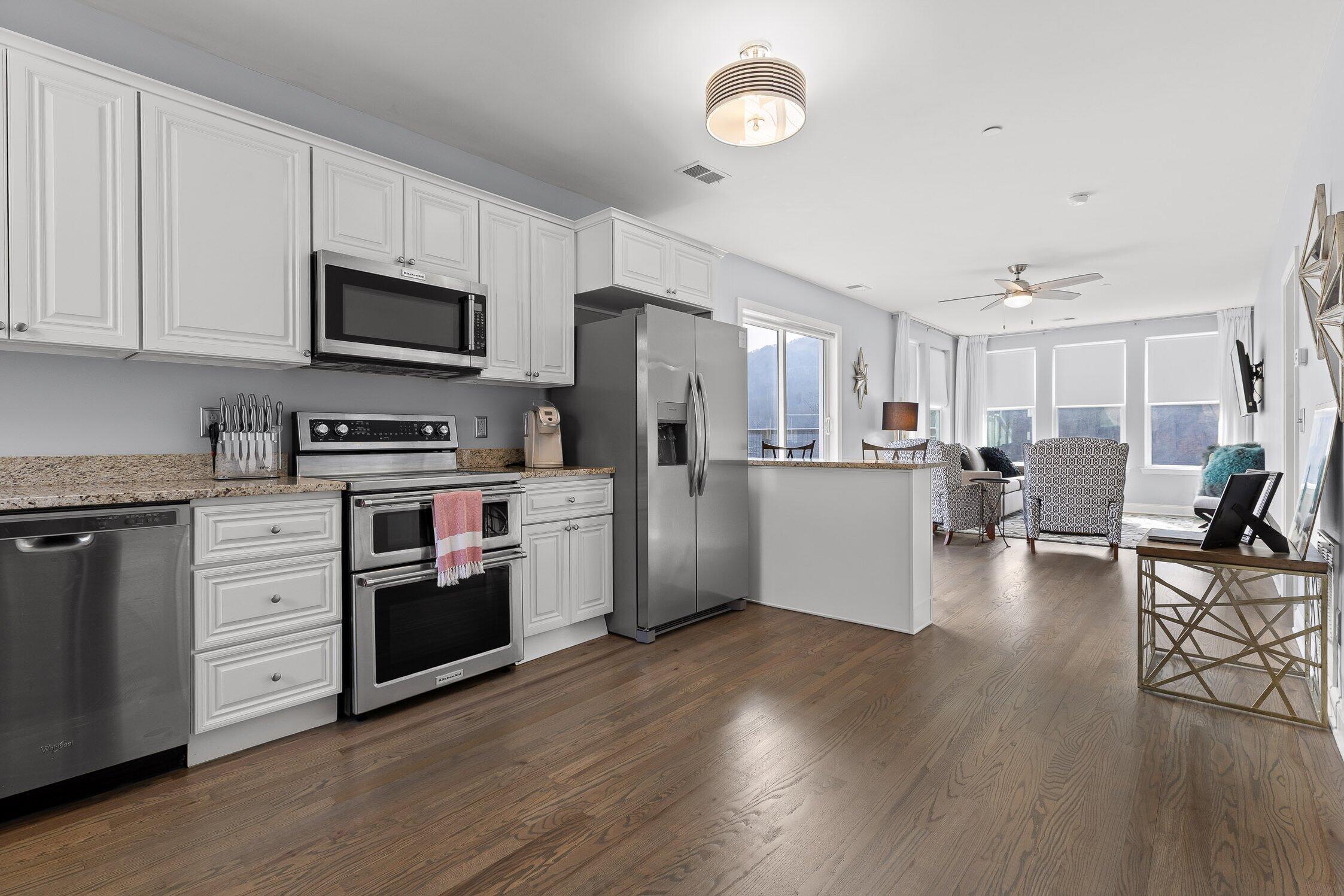 21808 River Canyon Road, Unit G Chattanooga, TN 37405 - Photo 11 of 41 River Canyon Unit G-18