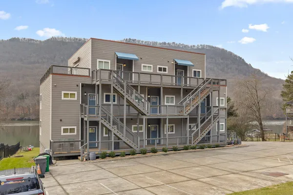 $449,000 | 21808 River Canyon Road, Unit G, Chattanooga, TN 37405