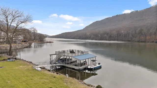 $465,000 | 21808 River Canyon Road, Unit G, Chattanooga, TN 37405