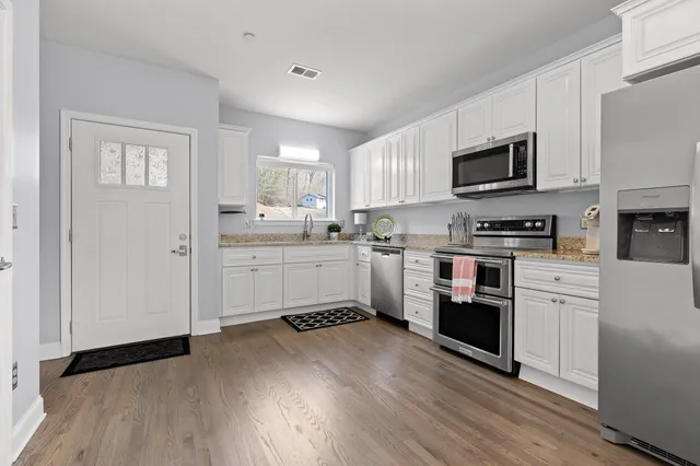 $465,000 | 21808 River Canyon Road, Unit G, Chattanooga, TN 37405