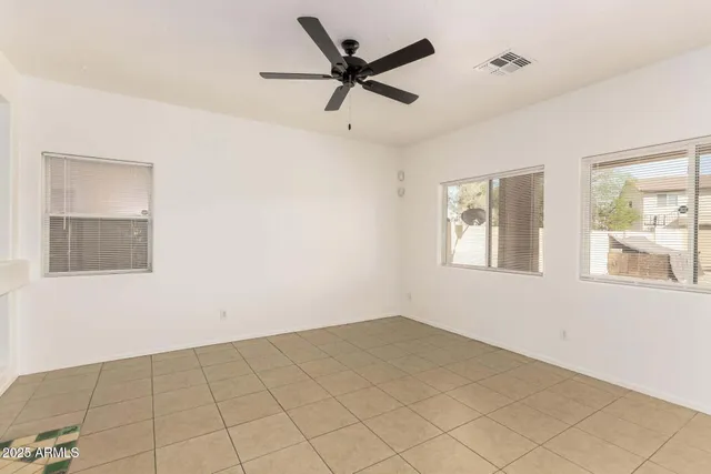 $2,750 | 11625 West Monroe Street, Avondale, AZ 85323