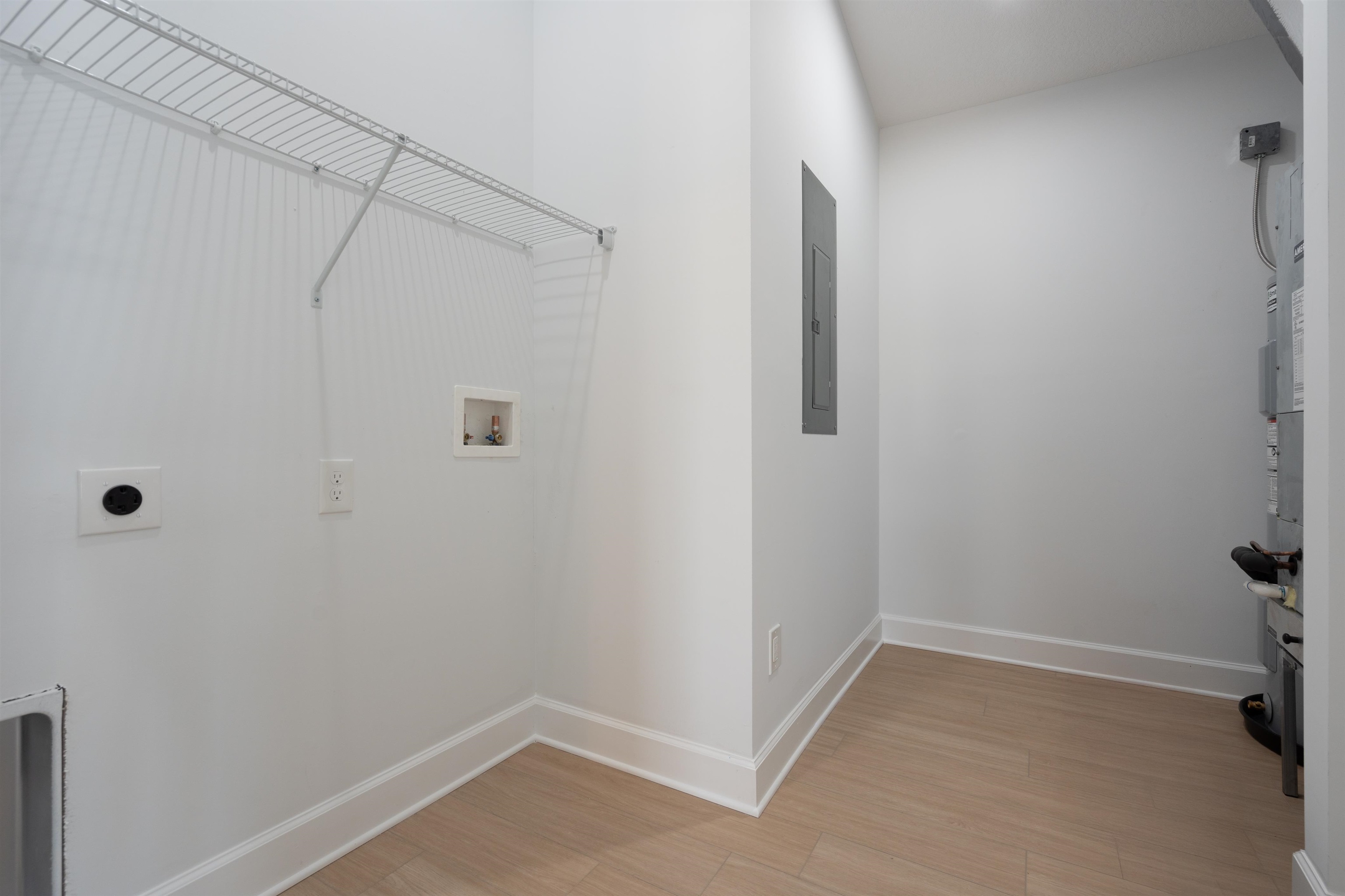 79 Helen Street St. Augustine, FL 32084 - Photo 25 of 33 a view of a room