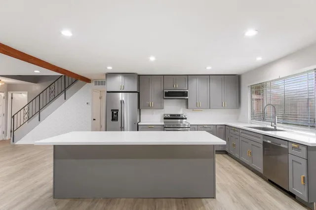 $490,000 | 1805 East Orangeburg Avenue, Modesto, CA 95355