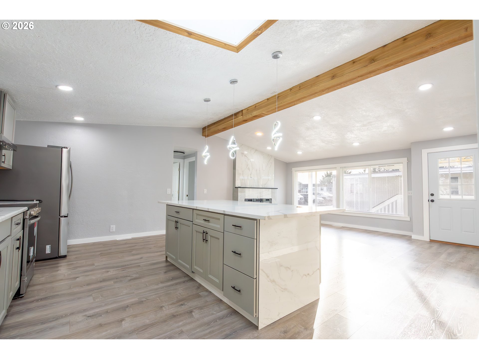 3554 Turner Road Southeast Salem, OR 97302 - Photo 10 of 20 a kitchen with stainless steel appliances granite countertop a sink and cabinets