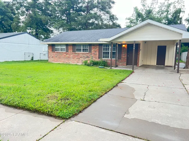 $1,450 | 104 Sorority Drive, Lafayette, LA 70506