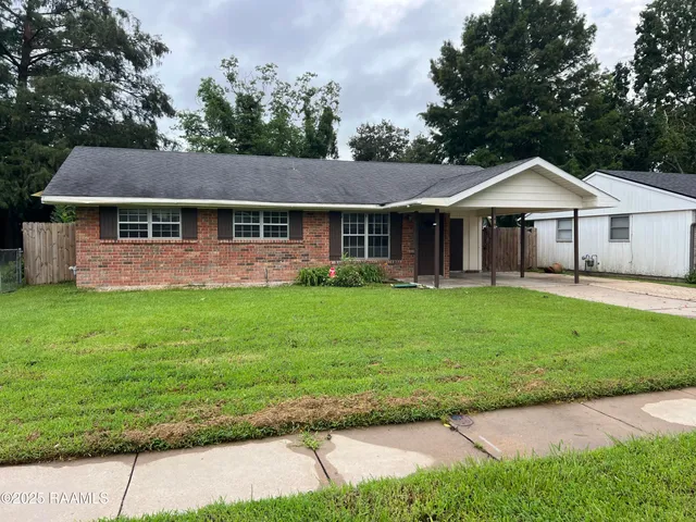 $1,450 | 104 Sorority Drive, Lafayette, LA 70506