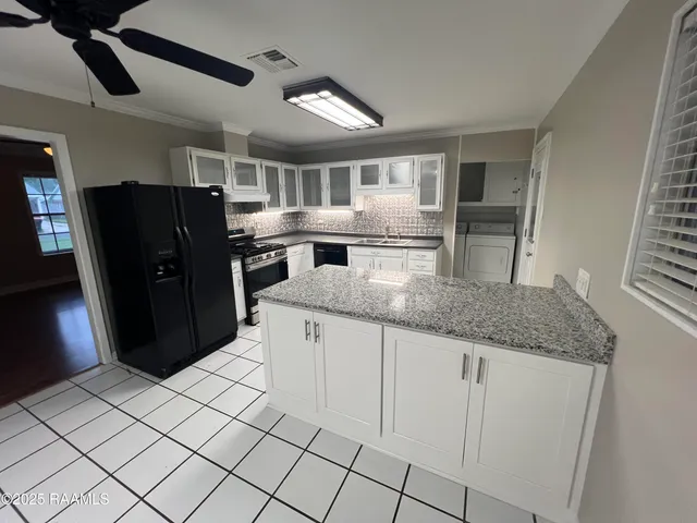 $1,450 | 104 Sorority Drive, Lafayette, LA 70506