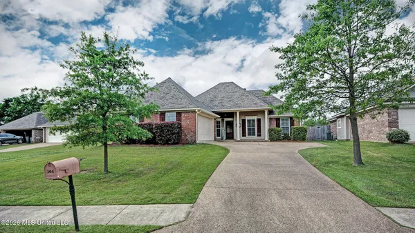 $284,900 | 304 Springhill Point, Brandon, MS 39047