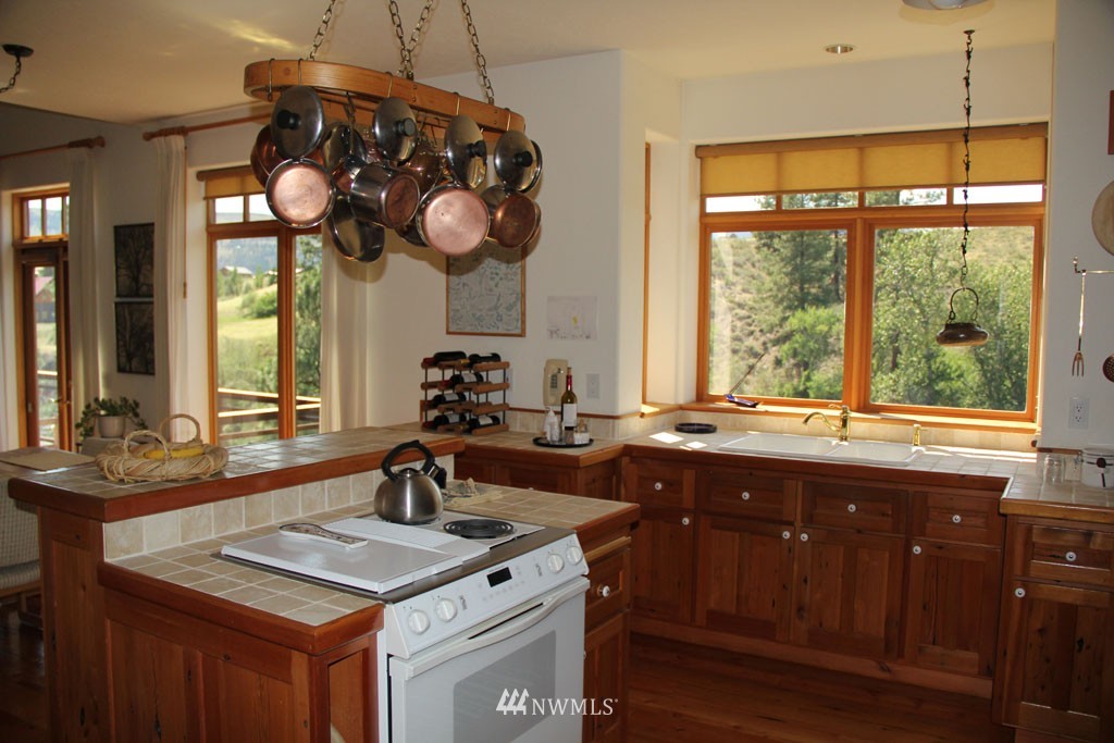 17 River Rock Road Winthrop, WA 98862 - Photo 11 of 25 Gallery Image 11