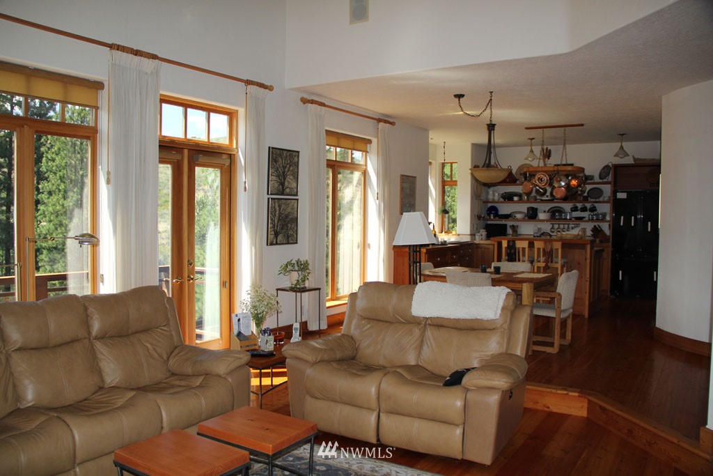 17 River Rock Road Winthrop, WA 98862 - Photo 12 of 25 Gallery Image 12