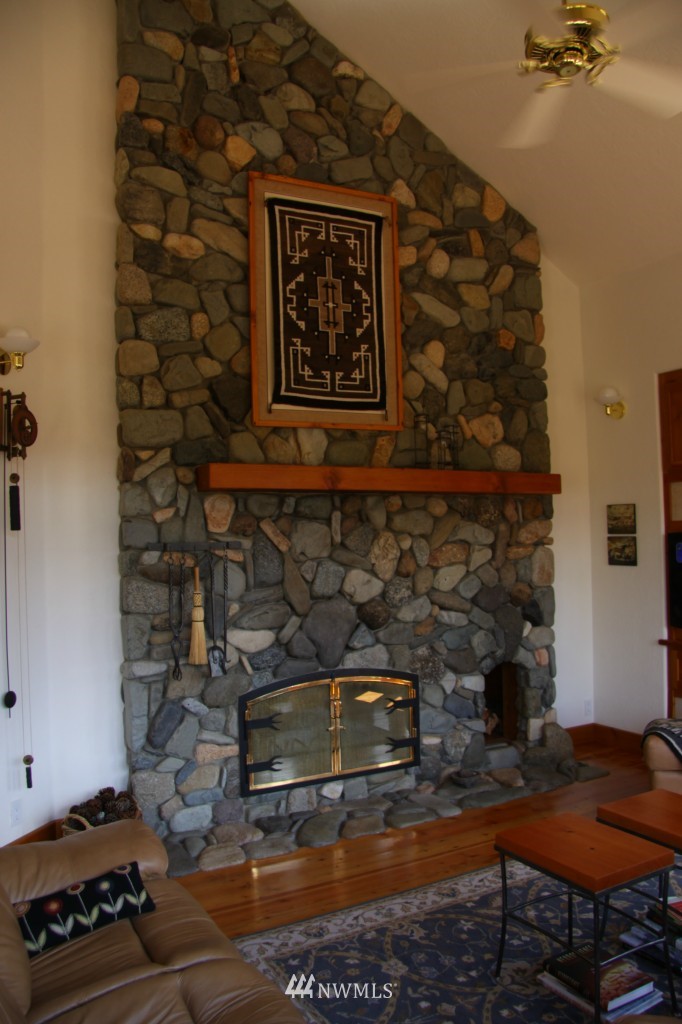 17 River Rock Road Winthrop, WA 98862 - Photo 13 of 25 Gallery Image 13