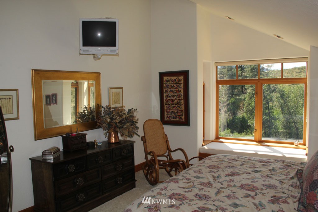 17 River Rock Road Winthrop, WA 98862 - Photo 17 of 25 Gallery Image 17