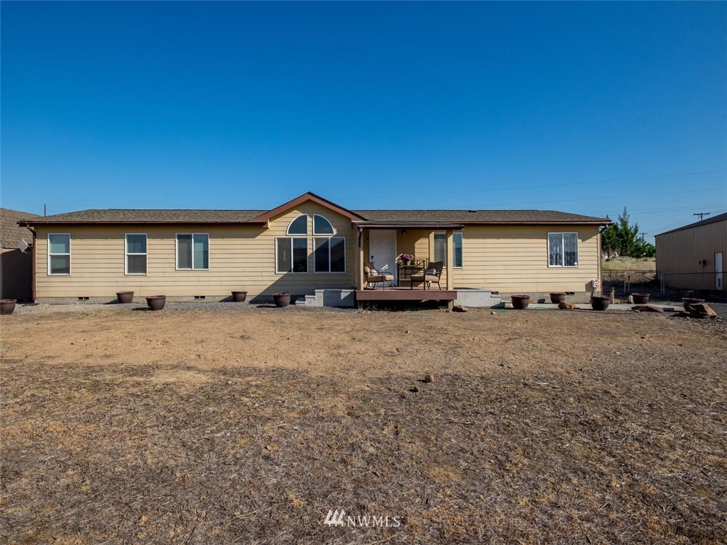 12005 Dodson Road Northwest Ephrata, WA 98823 - Photo 1 of 20 Gallery Image 1